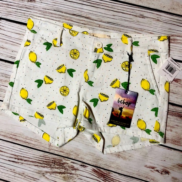 NWT BeBop Lemon Print White Short - Picture 2 of 5